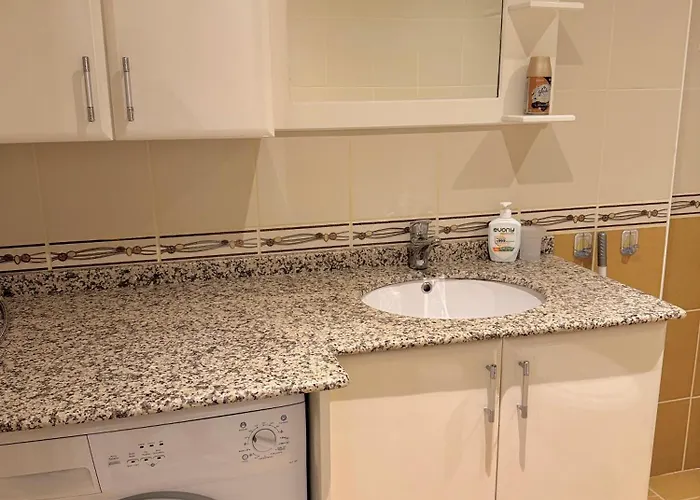 Apartment Sa Apartments! Family 2bd Flat 150m To The