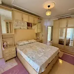 דירה Sa Apartments! Family 2bd Flat 150m To The אלאניה